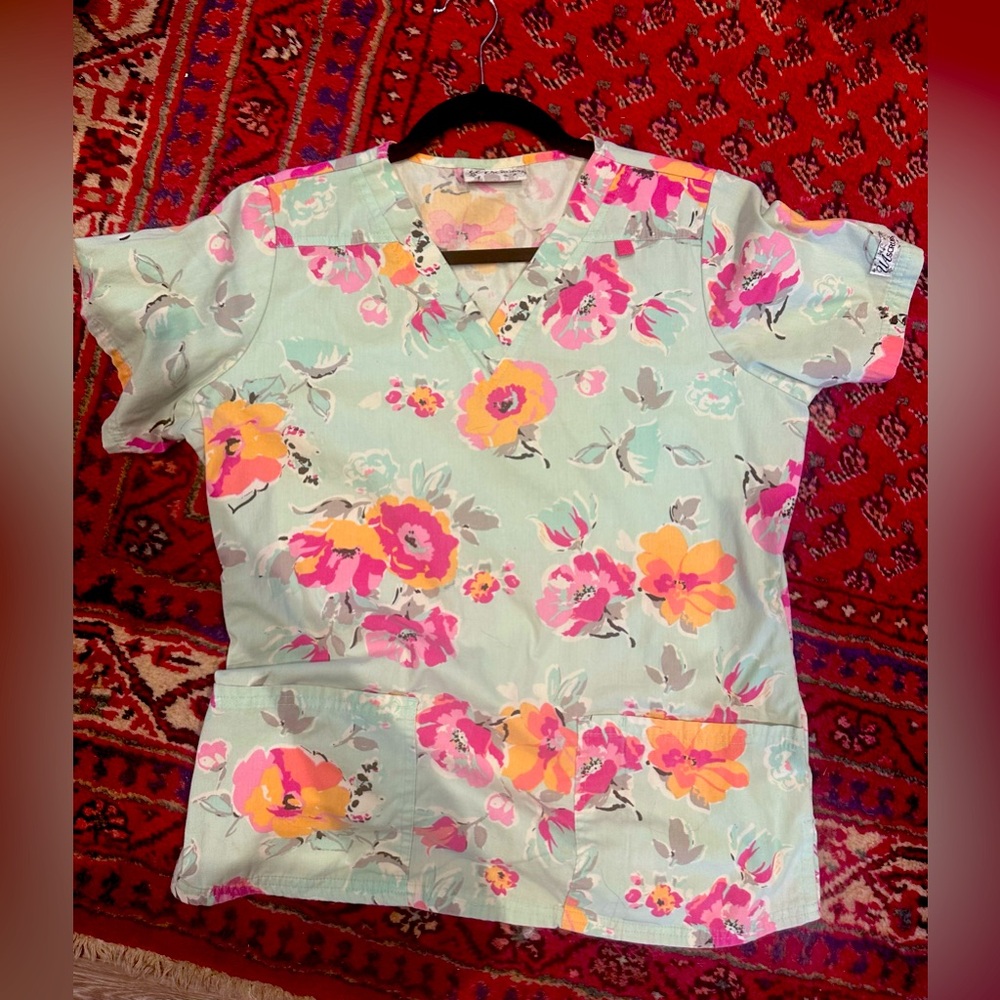 Lot of 5 women’s small scrub tops